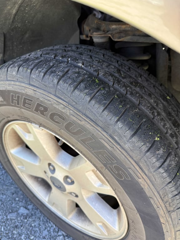 2004 EDDIE BAUER FORD EXPLORER 70,871 MILES - Image 2