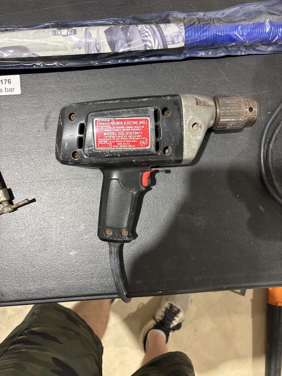 Craftsman 3/8” corded drill - Image 3