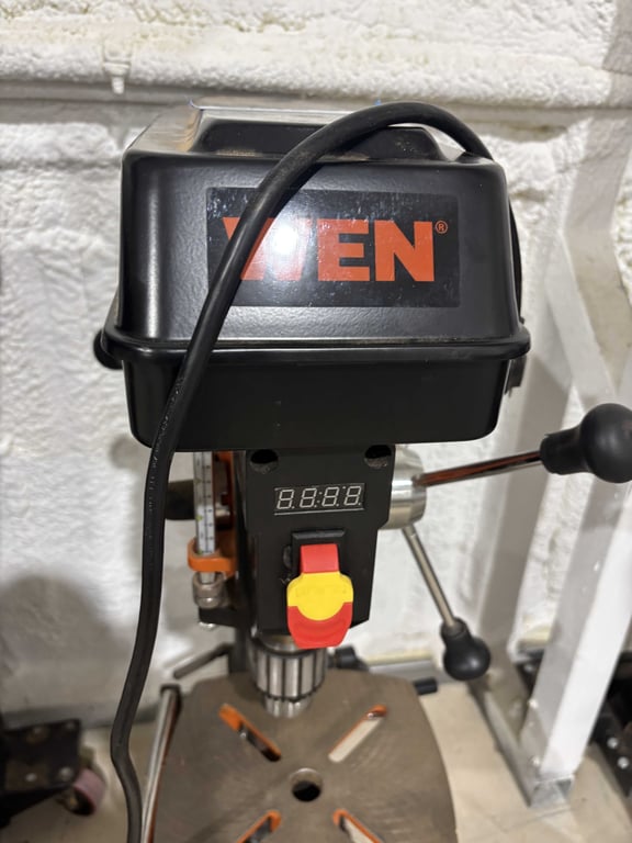 WEN 12" Variable Speed Drill Press - Image 3
