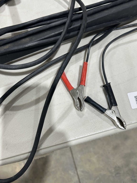 Adjustable work light and clamp - Image 3
