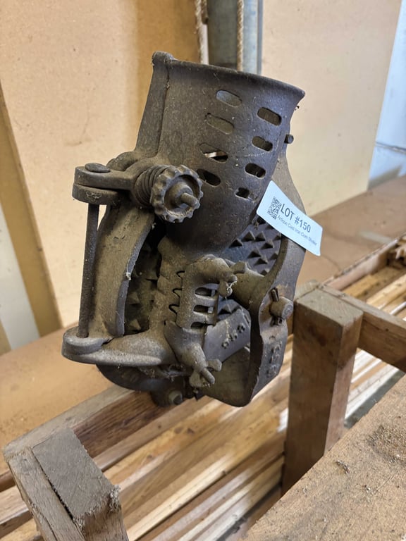 Antique Cast Iron Corn Sheller - Image 2
