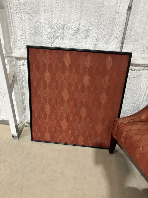 Vintage Red Cushion Chair & Matching Wall Decor - Image 5