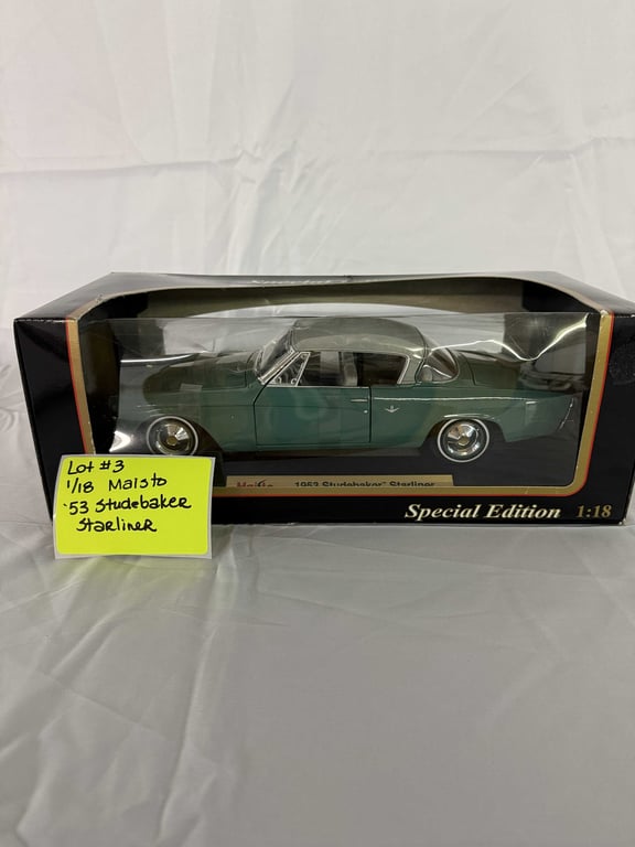 1:18 MAISTO 53 STUDEBAKER STARLINER