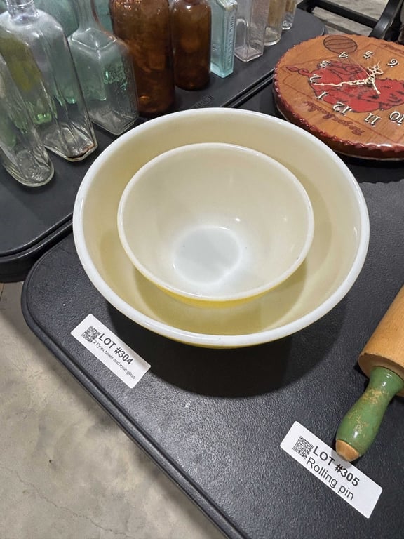 2 Pyrex bowls and misc glass