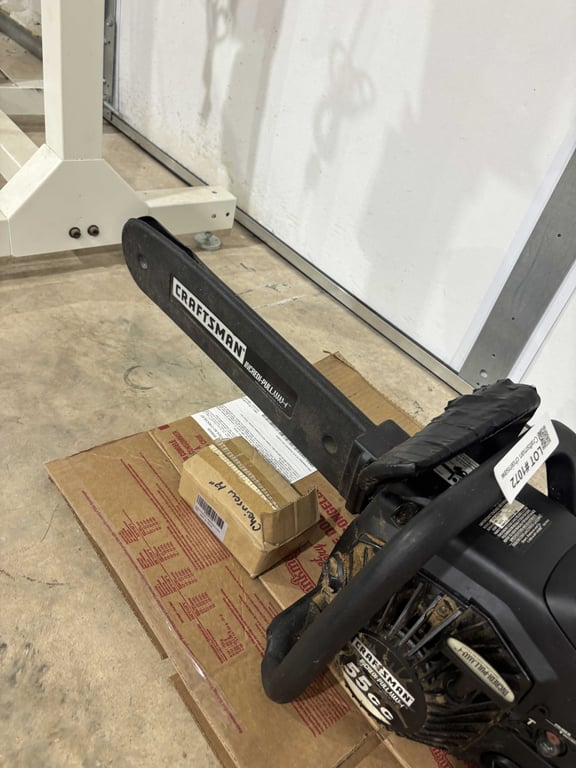 Craftsman chainsaw - Image 3