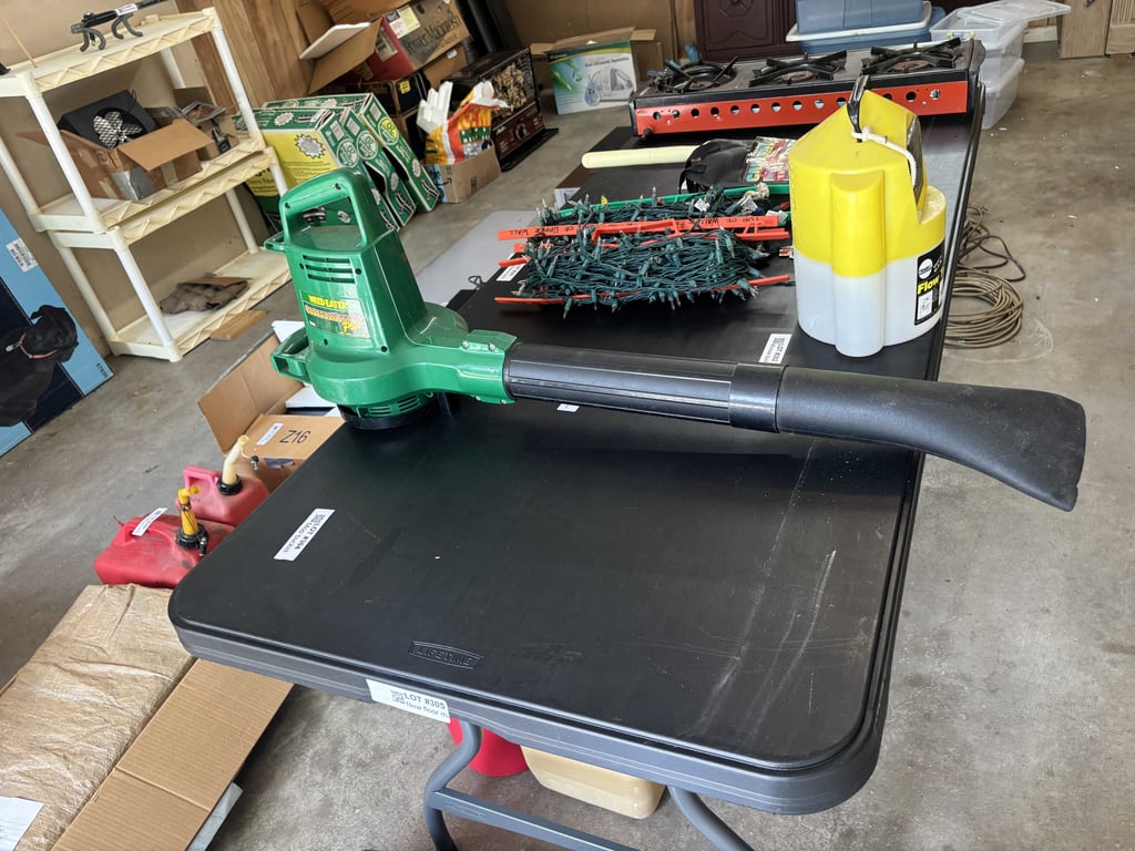 Weedeater electric blower