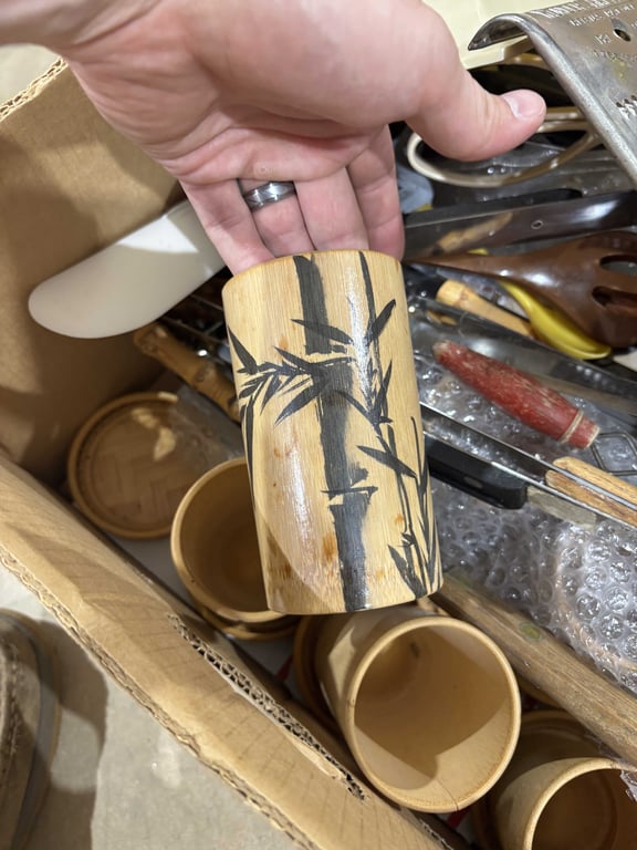 Box of misc kitchenware - Image 2