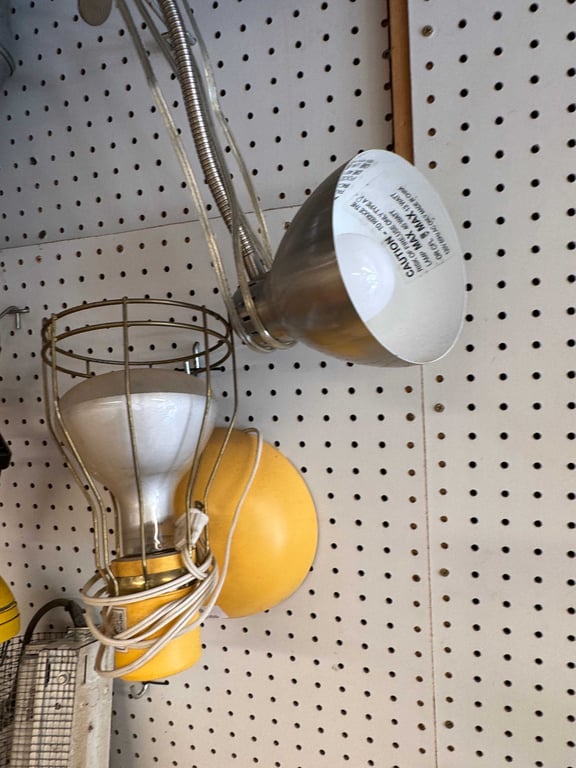 4 misc lights - Image 5
