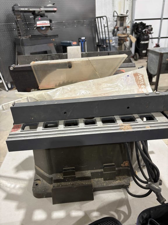 Craftsman 10" Table Saw - Image 4