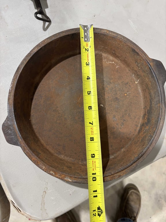 Cast Iron Plate w/ Lid - Image 4