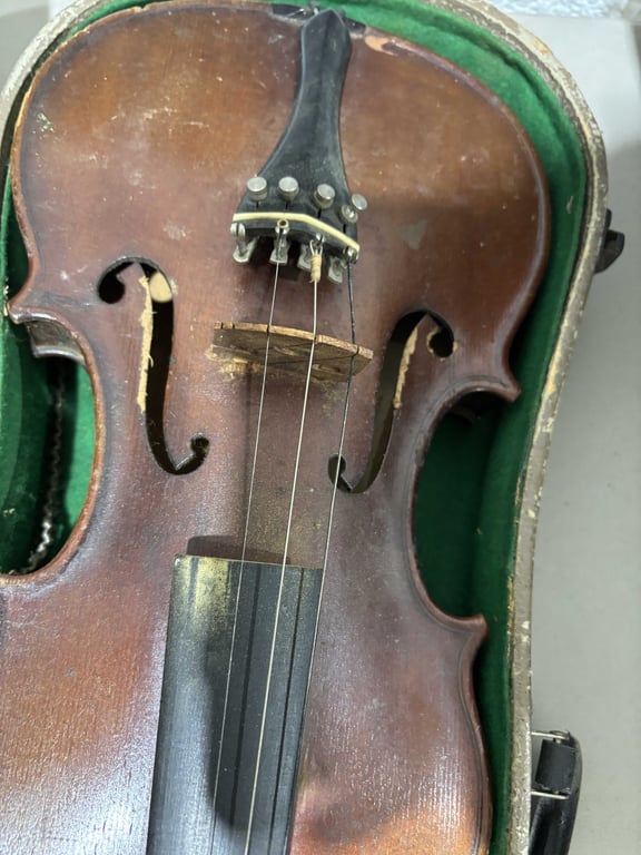 Vintage Fiddle and Black Case - Image 5