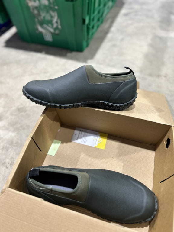 Pair of men's Muck Muckster II Low size 12 shoes - Image 2