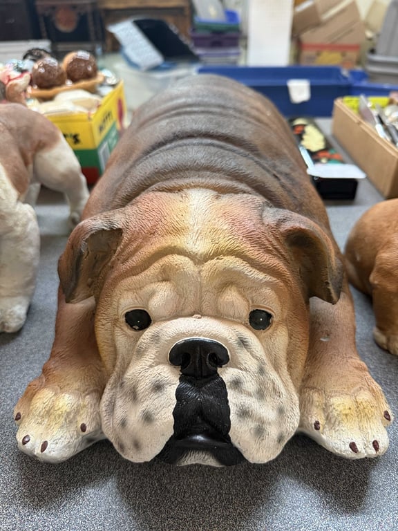 3 BULL DOG FIGURES - Image 4
