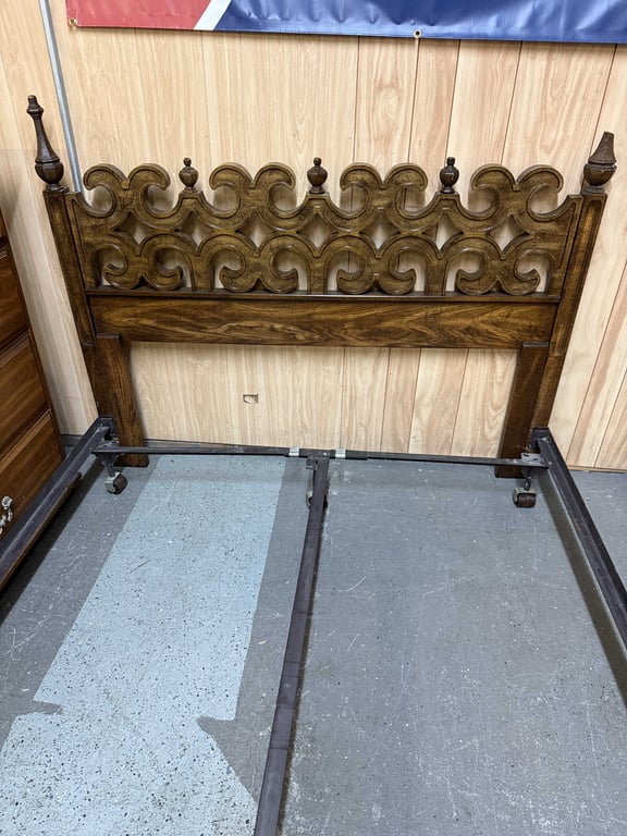 2 PC THOMASVILLE SEGOVIA SPANISH BEDROOM SUITE
