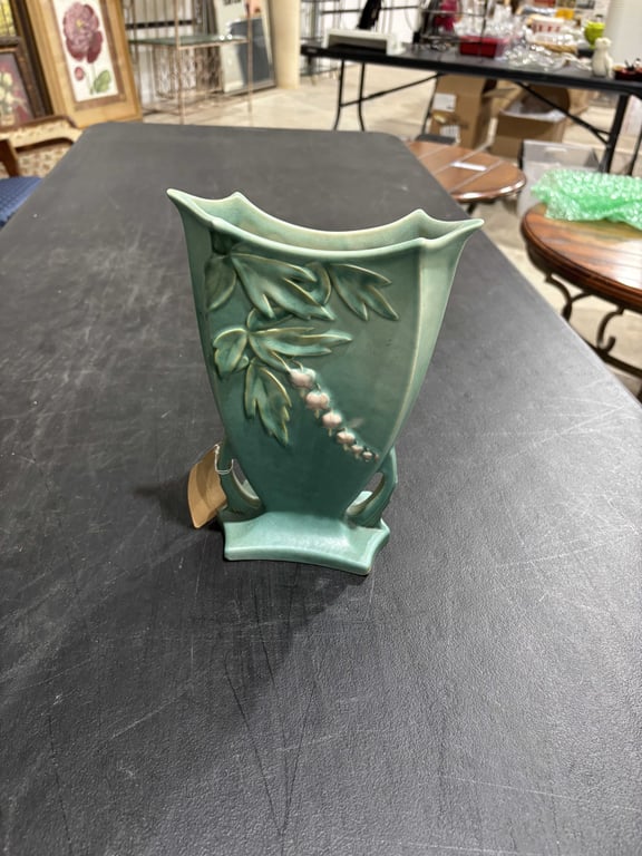 Roseville Green Bleeding Heart Vase