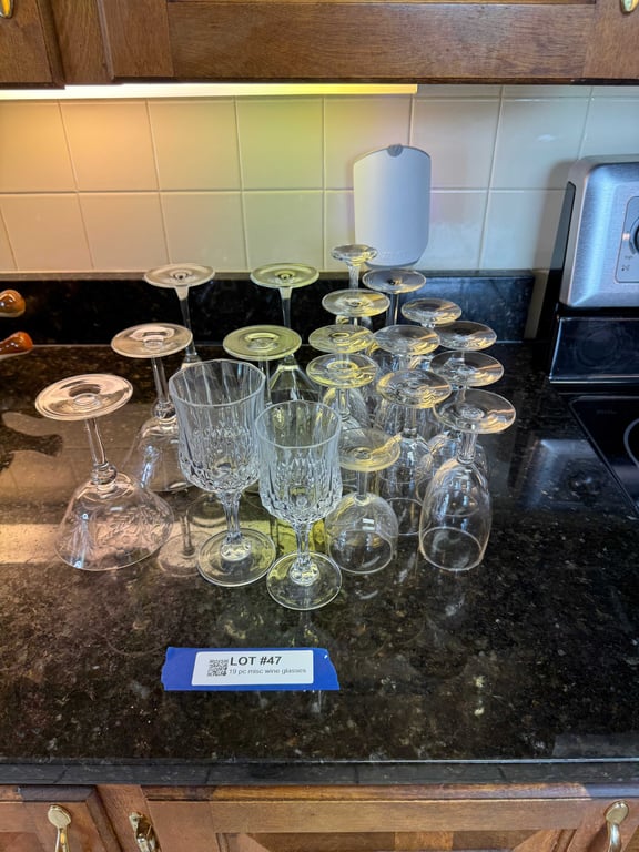 19 pc misc wine glasses