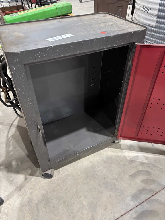 Metal Roll Around Tool Locker - Image 3