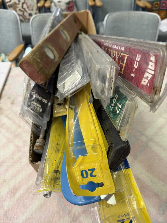 BOX OF WINDSHIELD WIPERS/MISC. TOOLS