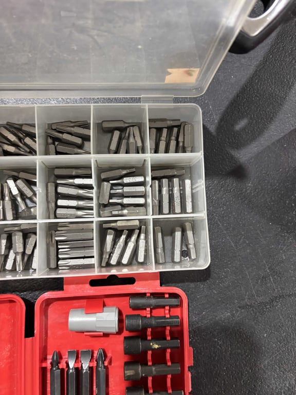 Misc bits & organizer - Image 3