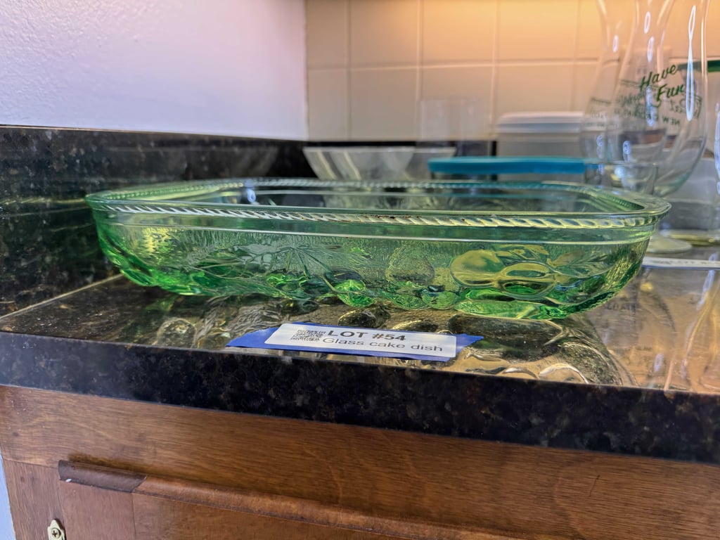 Glass cake dish - Image 2