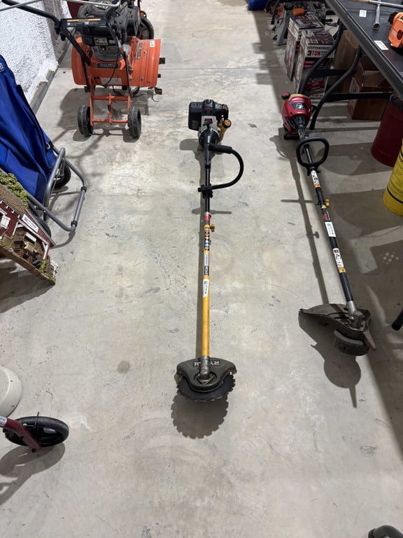 Ryobi trimmer with cutter blade