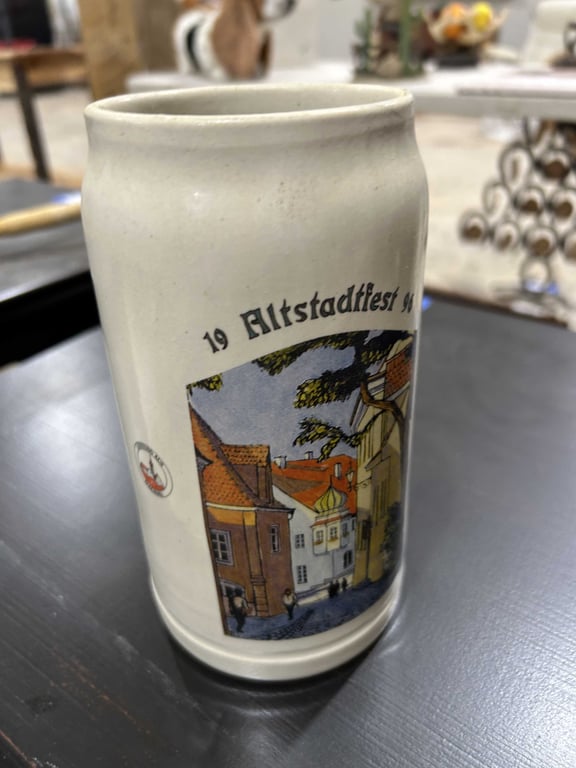 8 steins - Image 2