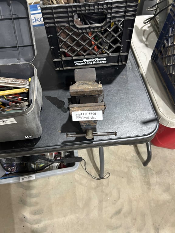 Small vise