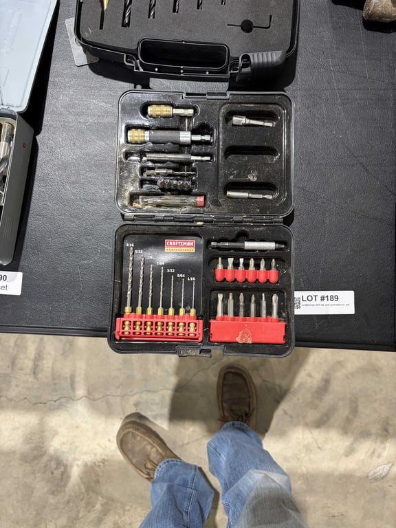 Craftsman drill bit and screwdriver set