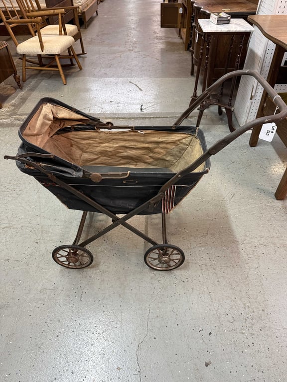 VTG METAL DOLL BUGGY