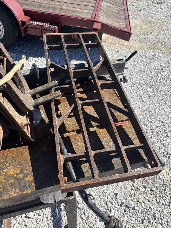 Table Saw and Stand - Image 7