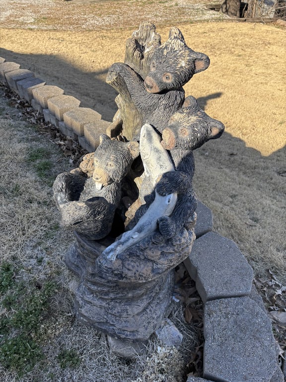 Black Bear Family Yard Decor - Image 3