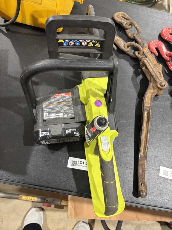 Ryobi Battery Operated Chainsaw - Image 2