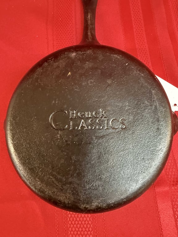 8 IN HEUCK CLASSIC CAST IRON SKILLET - Image 2