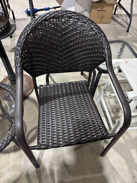 Outdoor Chair and Matching Glasstop Side Table - Image 2