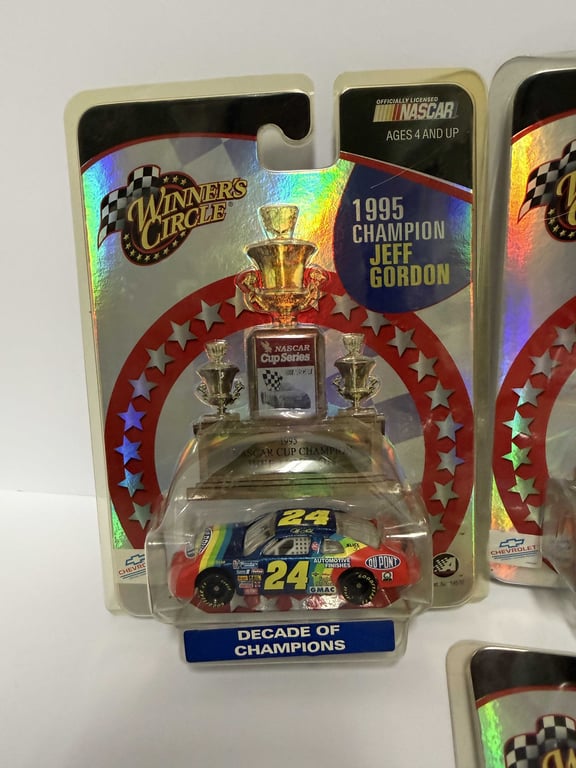4 WINNERS CIRCLE DECADE OF CHAMPIONS 1:24 JEFF GORDON - Image 2