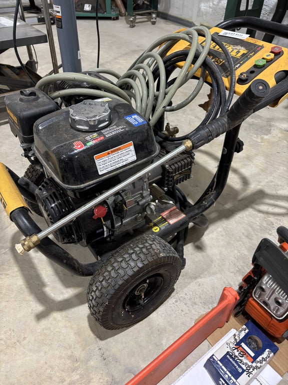 DeWalt 3400 PSI Pressure Washer - Image 3