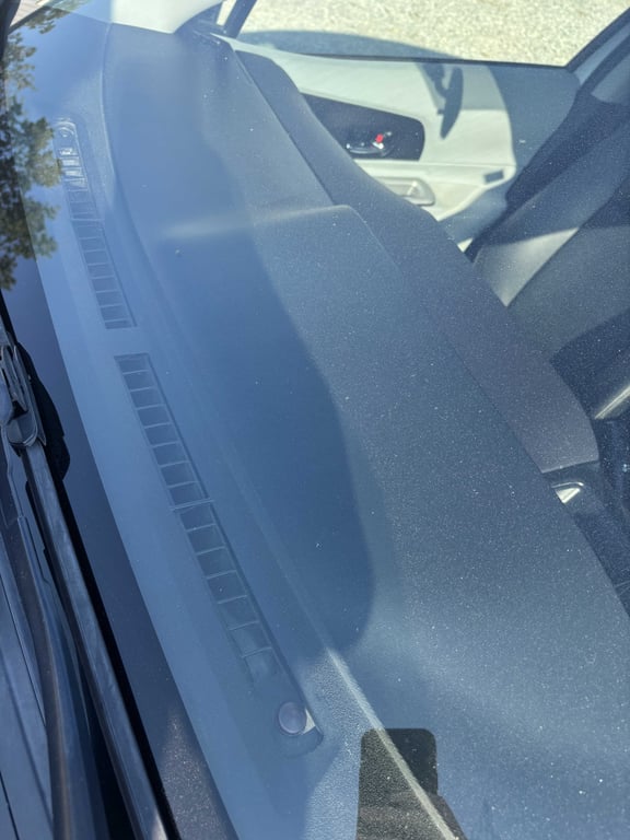 2012 Toyota Prius C - Image 11