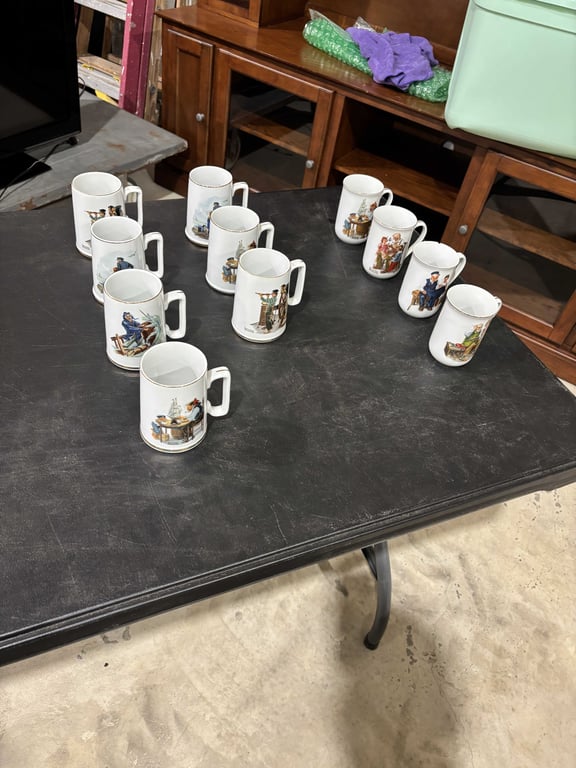 11 Norman Rockwell Mugs