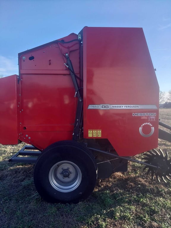Massey Ferguson 1745D 4x5 net wrap baler - Image 6
