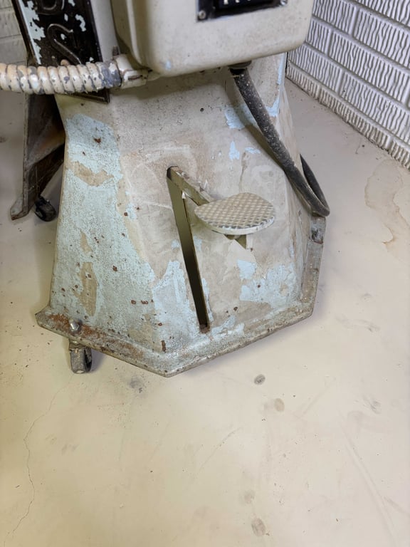 Richards Electromatic Super Diemaker Saw Trimmer - Image 6