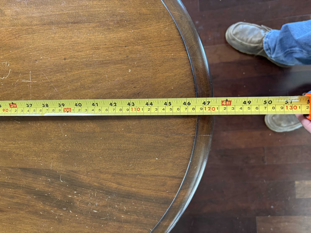 Queen Anne Style Wooden Oval Entry Table - Image 5