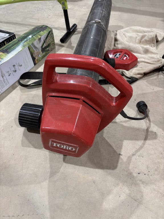 Toro Yard Blower-Vac - Image 2