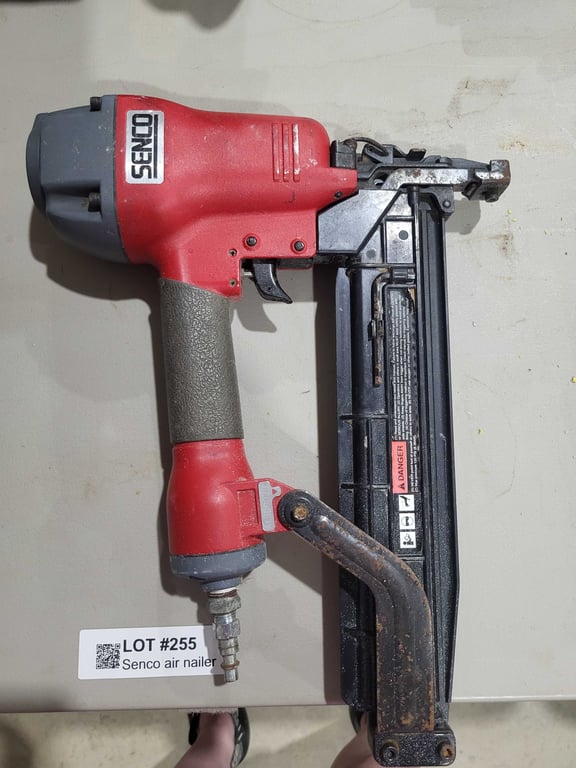 Senco air nailer