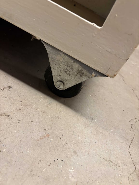 White metal rolling cart - Image 5