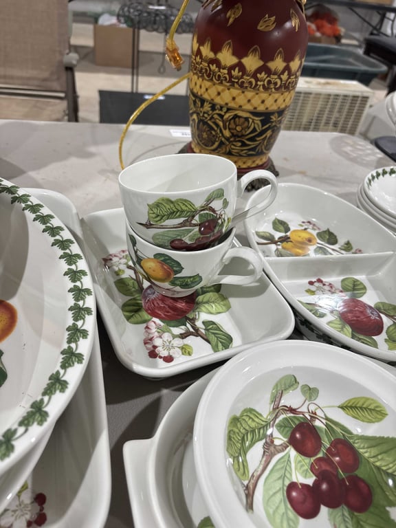 20 Piece Portmeirion Pomona Dish Set - Image 12