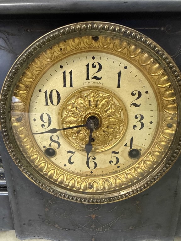 Beautiful Seth Thomas Mantle Clock - Image 4