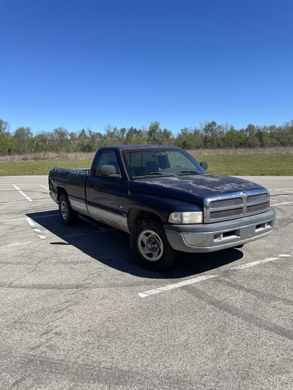 2001 Dodge Ram 1500 - Image 5