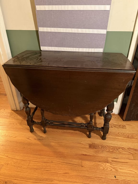 DARK WOOD DROP LEAF GATELEG TABLE