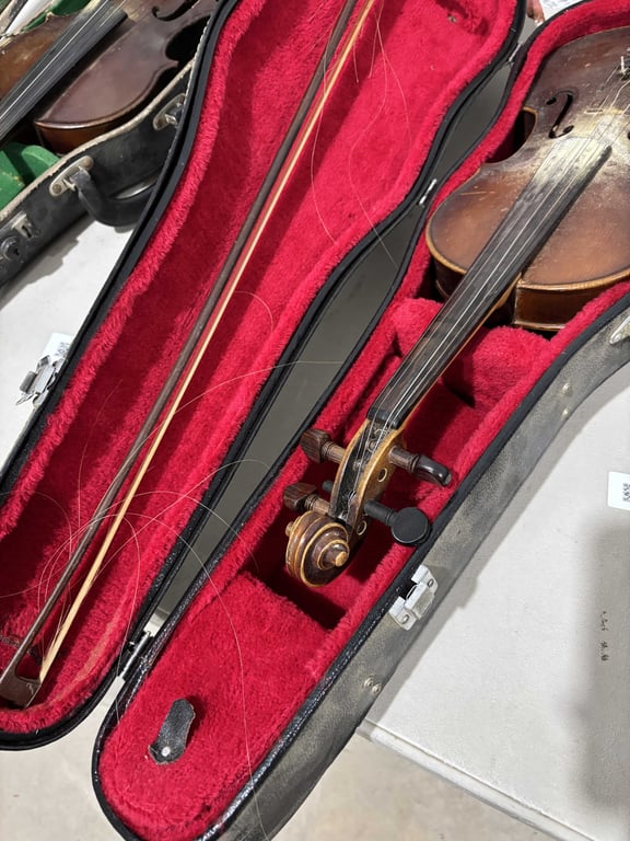 Vintage Fiddle and Black Case - Image 3