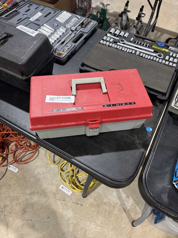 Plastic tool box and misc tools - Image 2